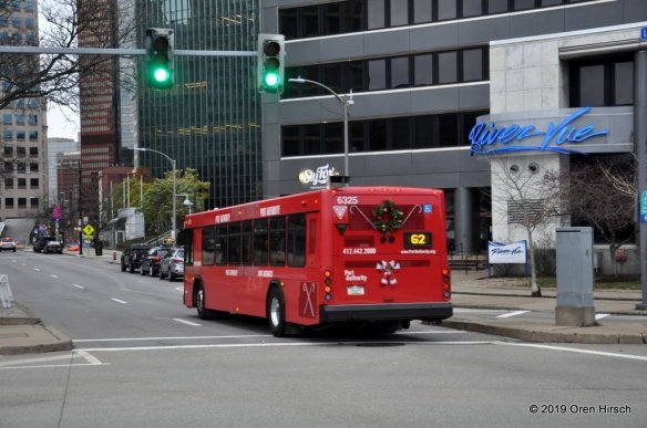 Gillig Advantage 6325