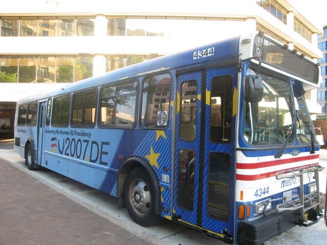 Автобус 7 т. Автобус Орион. Orion v автобус. Американские городские автобусы Орион. Автобус с v8.